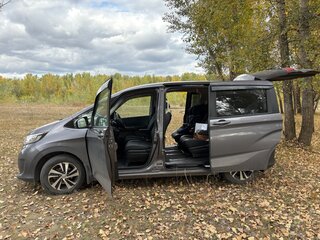 2019 Honda Freed II, серый, 1580000 рублей, вид 5