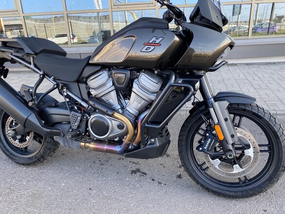 2021 Harley-Davidson Pan America, коричневый - вид 1