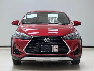 2022 Toyota Yaris L XP150 Рестайлинг, красный, 1125000 рублей, вид 2
