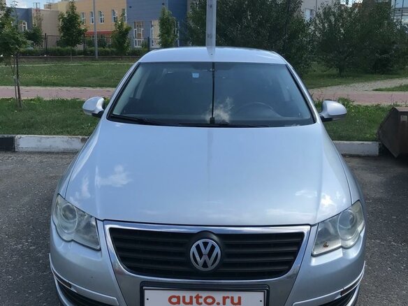 2009 Volkswagen Passat B6, серебристый, 700000 рублей - вид 1