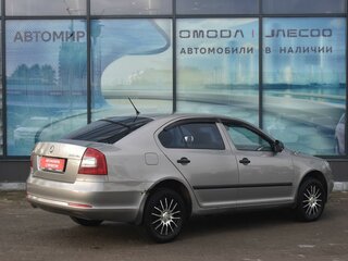 2011 Skoda Octavia II (A5) Рестайлинг, серый, 700000 рублей, вид 5
