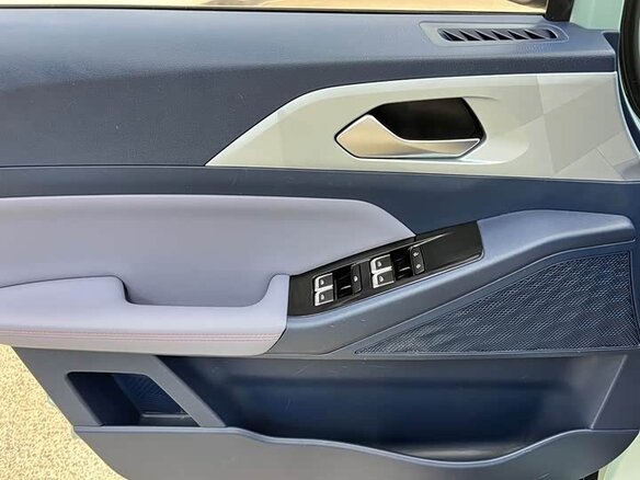 2023 Geely Geometry E 39.4 kWh, голубой - вид 22