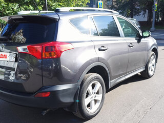 2014 Toyota RAV4 IV (XA40), коричневый, 2099000 рублей, вид 3