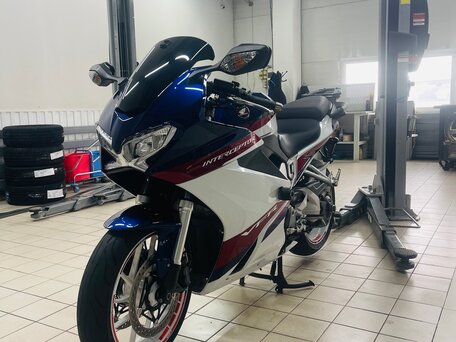 2019 Honda VFR 800, синий, 640000 рублей, вид 2