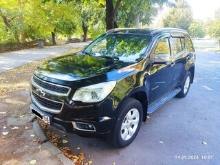 2014 Chevrolet TrailBlazer II, чёрный, 1850000 рублей, вид 1