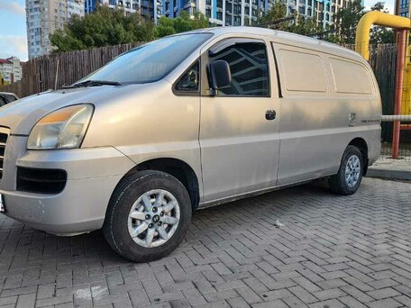 2006 Hyundai Starex, серебристый, 600000 рублей, вид 2