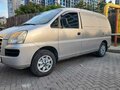 2006 Hyundai Starex, серебристый, 600000 рублей - вид 1