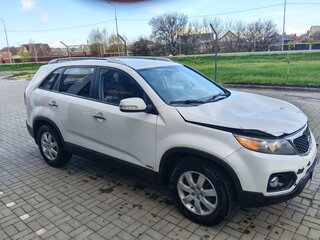 2011 Kia Sorento II, белый, 1200000 рублей, вид 3