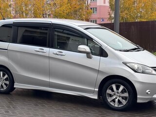 2009 Honda Freed I, серебристый, 980000 рублей, вид 4