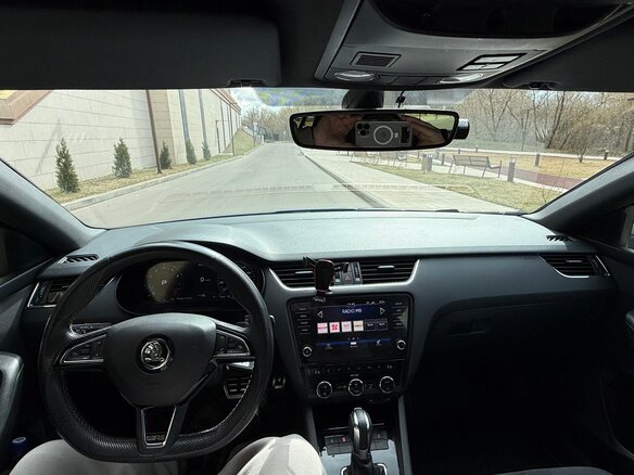 2017 Skoda Octavia Scout III (A7), синий, 2450000 рублей - вид 9