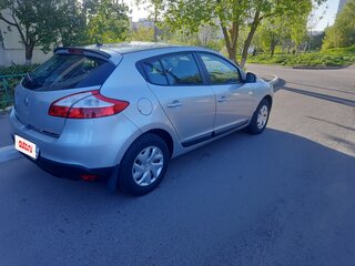 2015 Renault Megane III Рестайлинг 2, серый, 2000000 рублей, вид 4