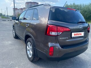 2015 Kia Sorento II Рестайлинг, бежевый, 1750000 рублей, вид 4