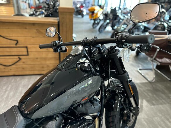 2024 Harley-Davidson Fat Bob, чёрный, 3300000 рублей - вид 18