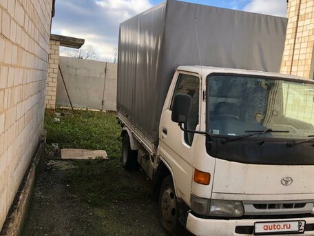 1997 Toyota Toyoace, белый, 1070000 рублей, вид 4