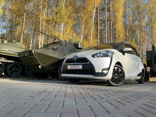 2015 Toyota Sienta II, белый, 1450000 рублей, вид 1