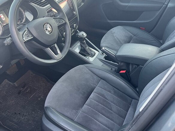 2017 Skoda Octavia III (A7) Рестайлинг, серый, 1900000 рублей - вид 17