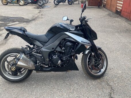 2011 Kawasaki Z 1000, серый, 680000 рублей, вид 2