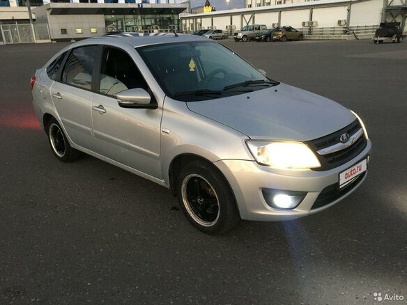 2014 Lada (ВАЗ) Granta I, серебристый, 570000 рублей - вид 2
