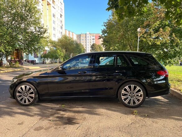 2018 Mercedes-Benz C-Класс 220 d IV (W205) Рестайлинг, чёрный, 1750000 рублей - вид 4