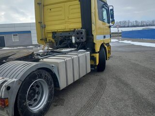 2003 Mercedes-Benz Actros, жёлтый, 2300000 рублей, вид 2
