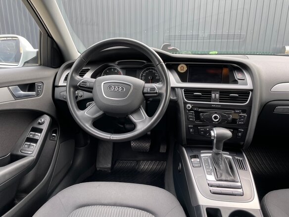 2013 Audi A4 IV (B8) Рестайлинг, белый - вид 7