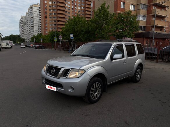 2006 Nissan Pathfinder III, серебристый, 725000 рублей - вид 1
