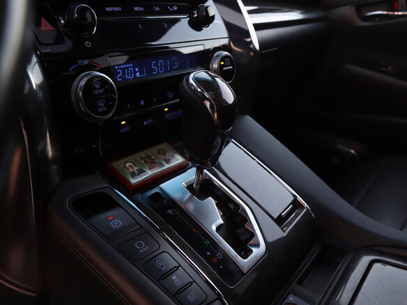 2019 Toyota Alphard III Рестайлинг, чёрный, 5400000 рублей - вид 26