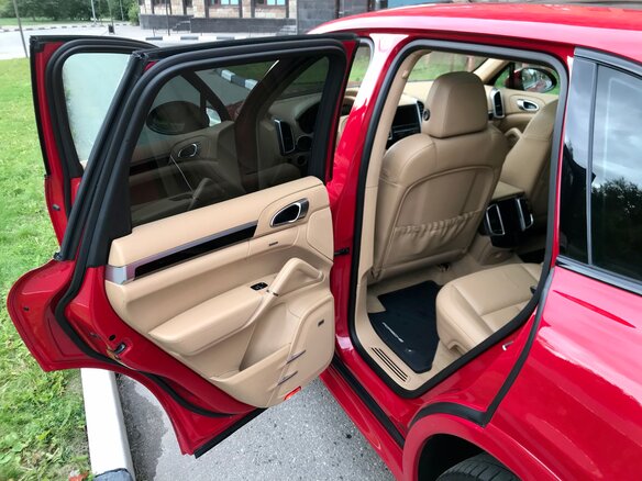 2012 Porsche Cayenne Diesel II (958), красный, 3350000 рублей - вид 5