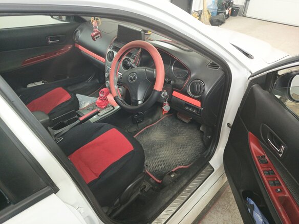 2002 Mazda Atenza I, белый, 725000 рублей - вид 11