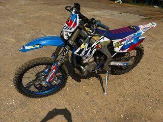 TM Racing EN 300