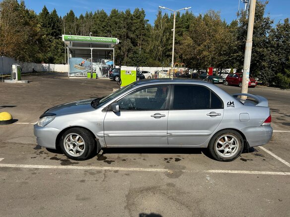2004 Mitsubishi Lancer IX, серебристый, 300000 рублей - вид 4