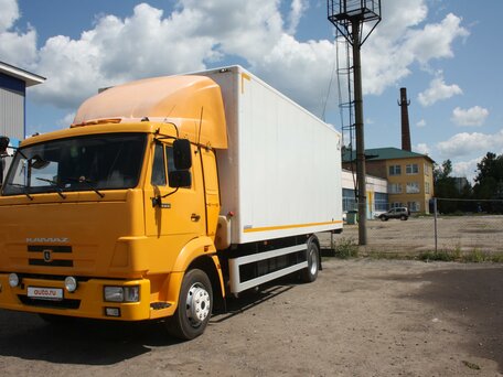 2019 КамАЗ 4308, жёлтый, 3000000 рублей, вид 2
