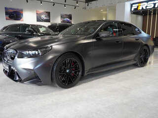2025 BMW M5 VII (G90), чёрный, 21000000 рублей, вид 3