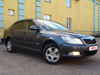2011 Skoda Octavia II (A5) Рестайлинг, серый, 968000 рублей, вид 3