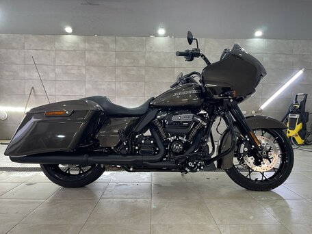 2020 Harley-Davidson Road Glide Special, коричневый, 3000000 рублей, вид 1
