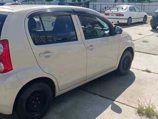 2010 Toyota Passo II (C30), бежевый, 749900 рублей, вид 2