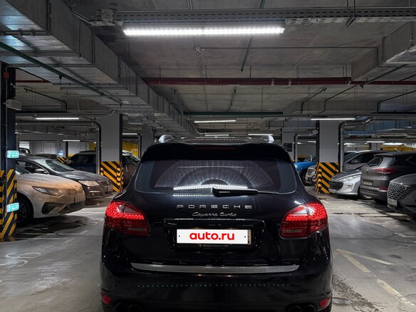 2010 Porsche Cayenne Turbo II (958), чёрный, 2000000 рублей - вид 4
