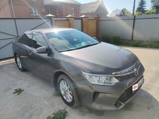 2016 Toyota Camry VII (XV50) Рестайлинг, серый, 1670000 рублей, вид 3