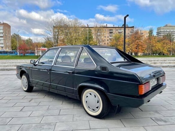 1990 Tatra T613 613-4, чёрный - вид 3