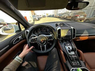 2017 Porsche Cayenne GTS II Рестайлинг (958), белый, 6700000 рублей, вид 5