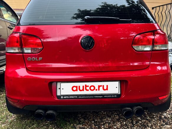 2011 Volkswagen Golf VI, красный, 750000 рублей - вид 4