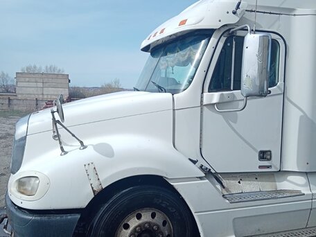 2008 Freightliner Columbia, белый, 1500000 рублей, вид 5