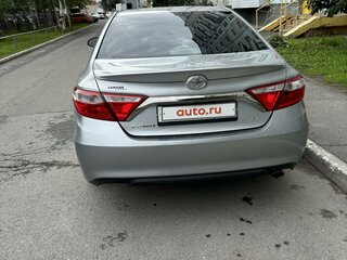 2017 Toyota Camry US Market VII (XV50) Рестайлинг, серый, 2350000 рублей, вид 4