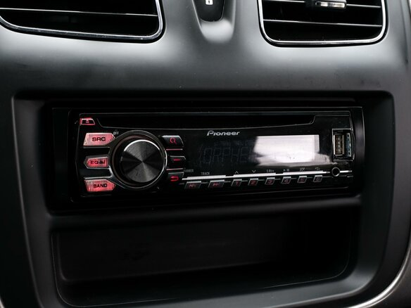 2015 Renault Logan II, белый, 1179000 рублей - вид 12