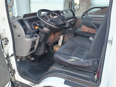 2014 Nissan Cabstar, белый, 1850000 рублей, вид 5
