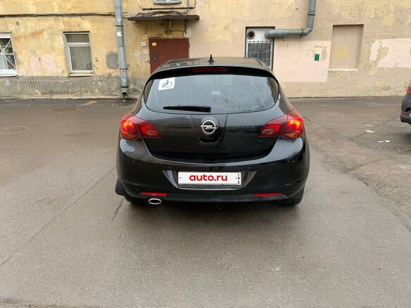 2011 Opel Astra J, чёрный, 820000 рублей - вид 3
