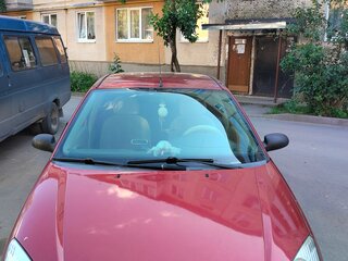 2004 Ford Focus I (North America), красный, 250000 рублей, вид 1