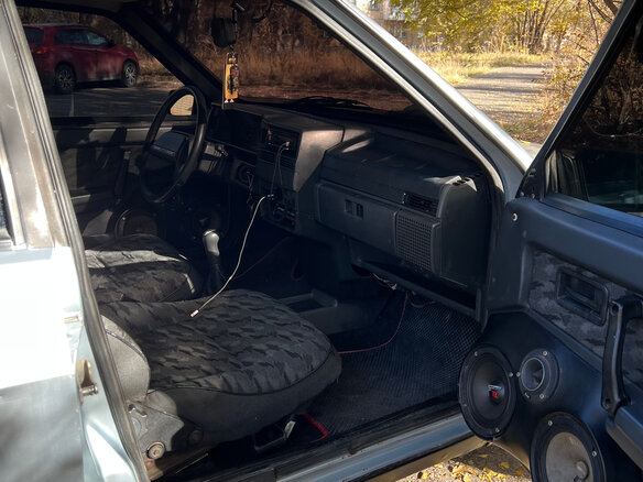 2001 Lada (ВАЗ) 2109, серебристый, 120000 рублей - вид 8