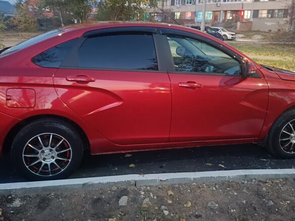 2017 Lada (ВАЗ) Vesta I, красный, 650000 рублей - вид 1