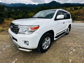 2014 Toyota Land Cruiser 200 Series Рестайлинг 1, белый, 4400000 рублей, вид 1